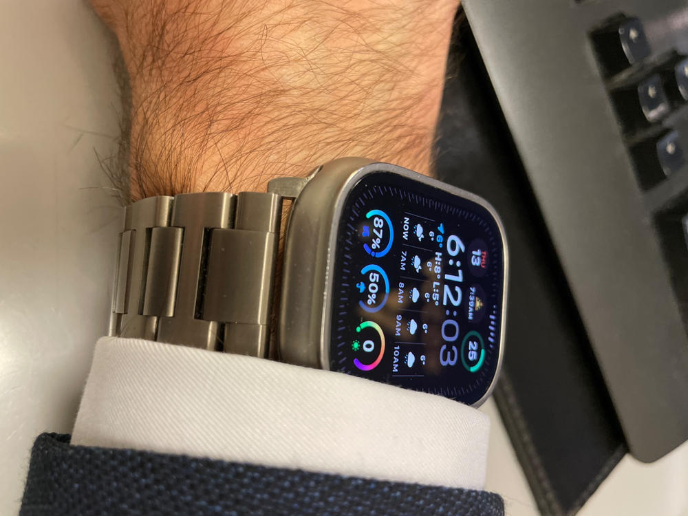 Titanium Edition - Apple Watch Ultra Band - Customer Photo From Sébastien Ratigner