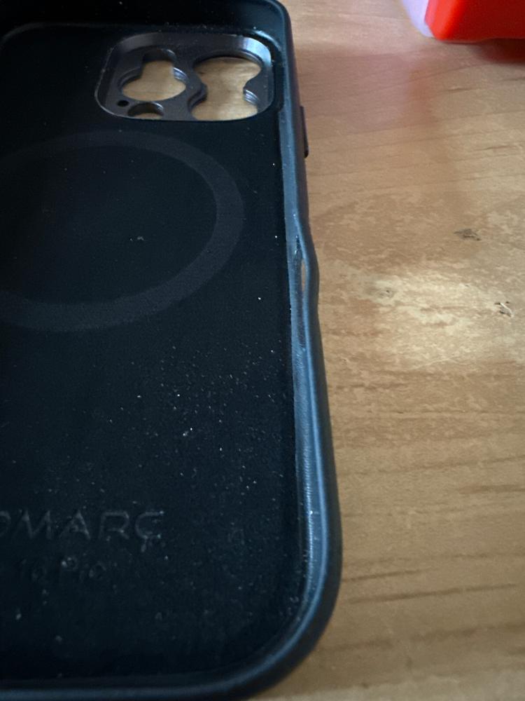 Pro Case - iPhone 16 Pro - Customer Photo From Samuel A. P.