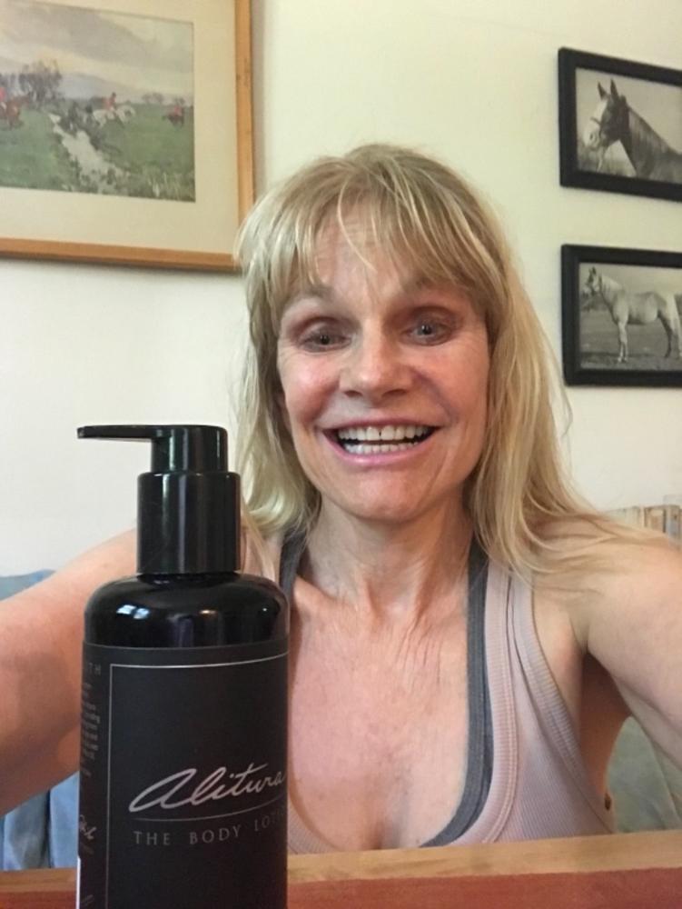 The Body Lotion - Customer Photo From Carla C.