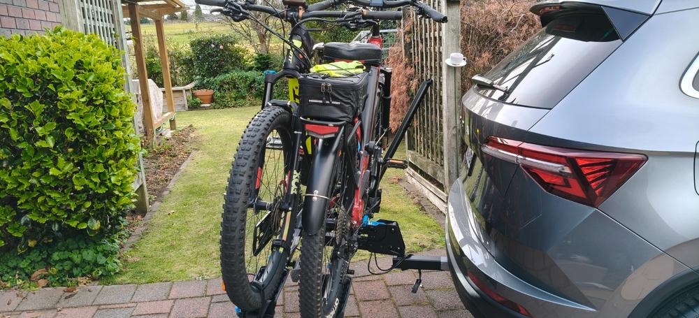 Ezigrip E-Rack 2 Pro Hitch Mount - Customer Photo From Tony Watson