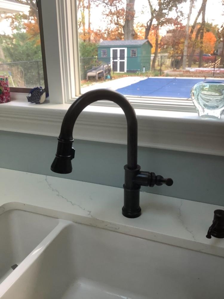 Artesso Single Handle Pull Down Kitchen Faucet with Smart Touch Technology - Customer Photo From Lynda McLaughlin
