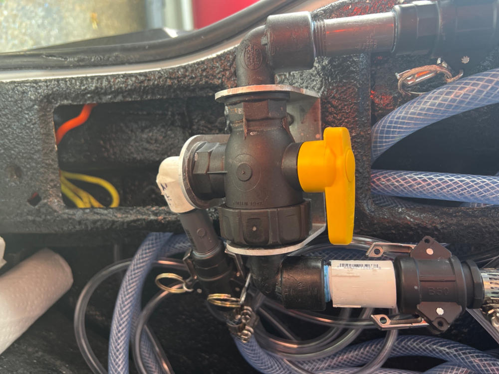9951-3050N 1/2" 3 Way Single Union Ball Valve - Customer Photo From NELSON ABREGO