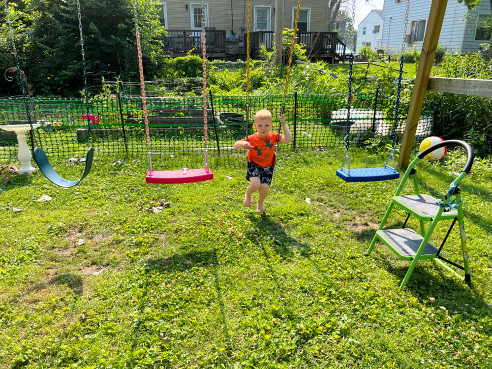 Molded Flat Swing Seat with 8