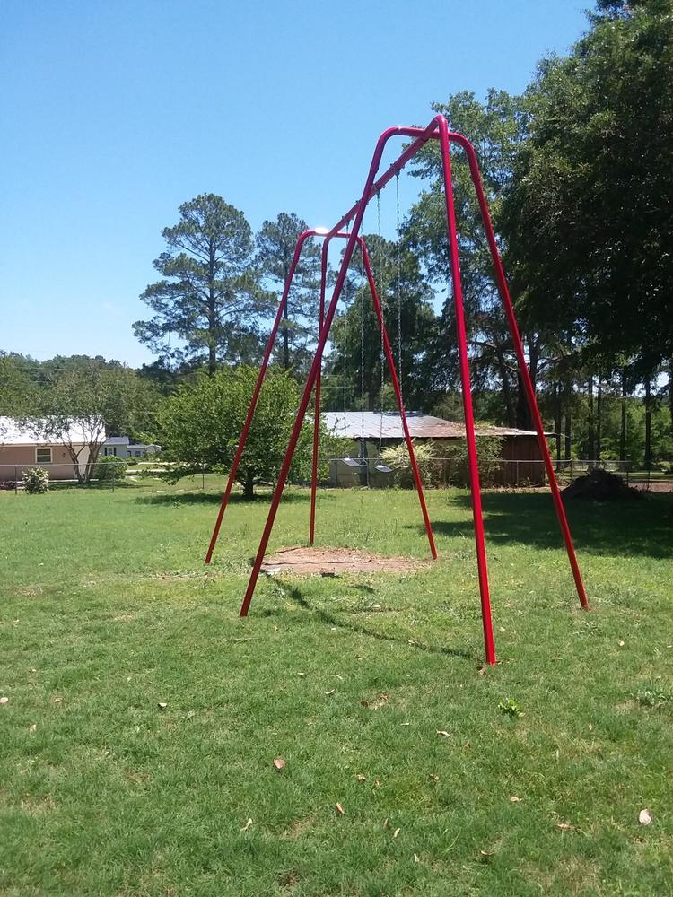 Heavy Duty Modern Tripod Swing Set - Customer Photo From Ruby Carvin