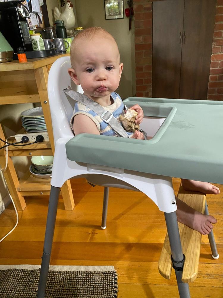 Footsi® - Eco-friendly Adjustable Highchair Footrest - The Woodsi Footsi® - Customer Photo From Wendy Tuck