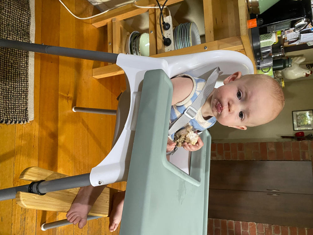 Footsi® - Eco-friendly Adjustable Highchair Footrest - The Woodsi Footsi® - Customer Photo From Wendy Tuck