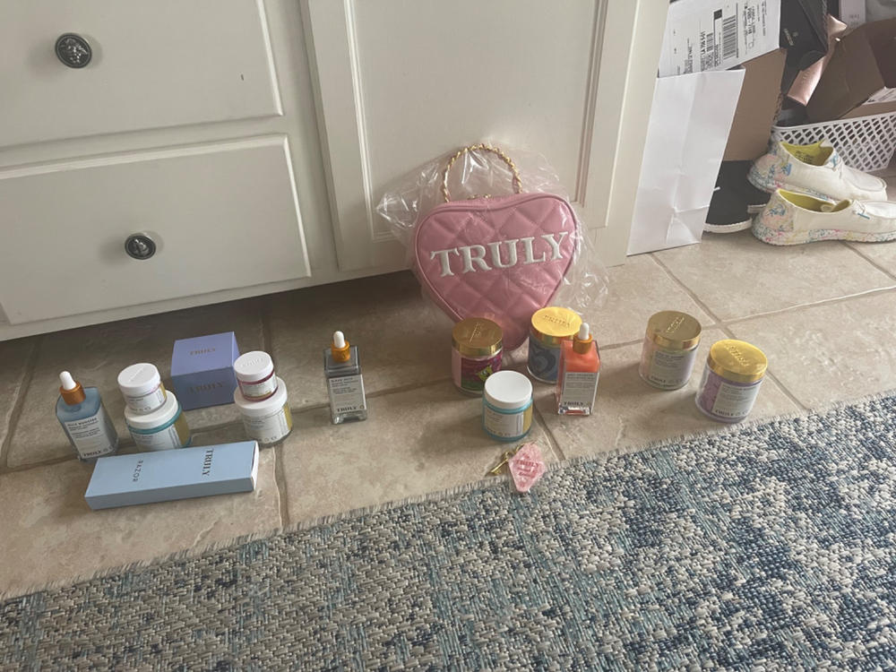 Black Jelly Blemish Body Serum - Customer Photo From Amanda Stricklin