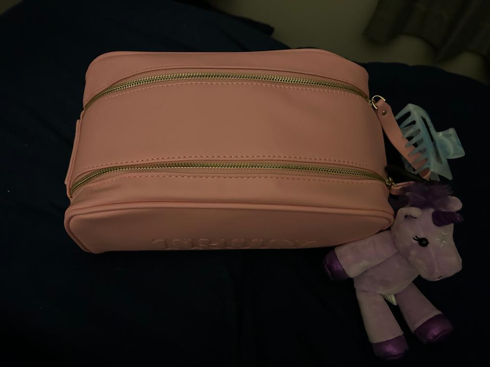 Signature Vanity Case - Customer Photo From Rebecca Michel