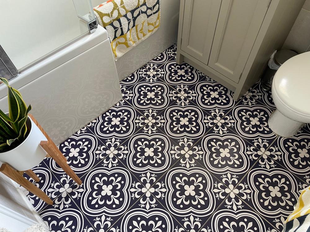 Tiles Sticker - Vintage Tile Decals / Navy Blue and White / 02 / 24 pcs - Customer Photo From Adey