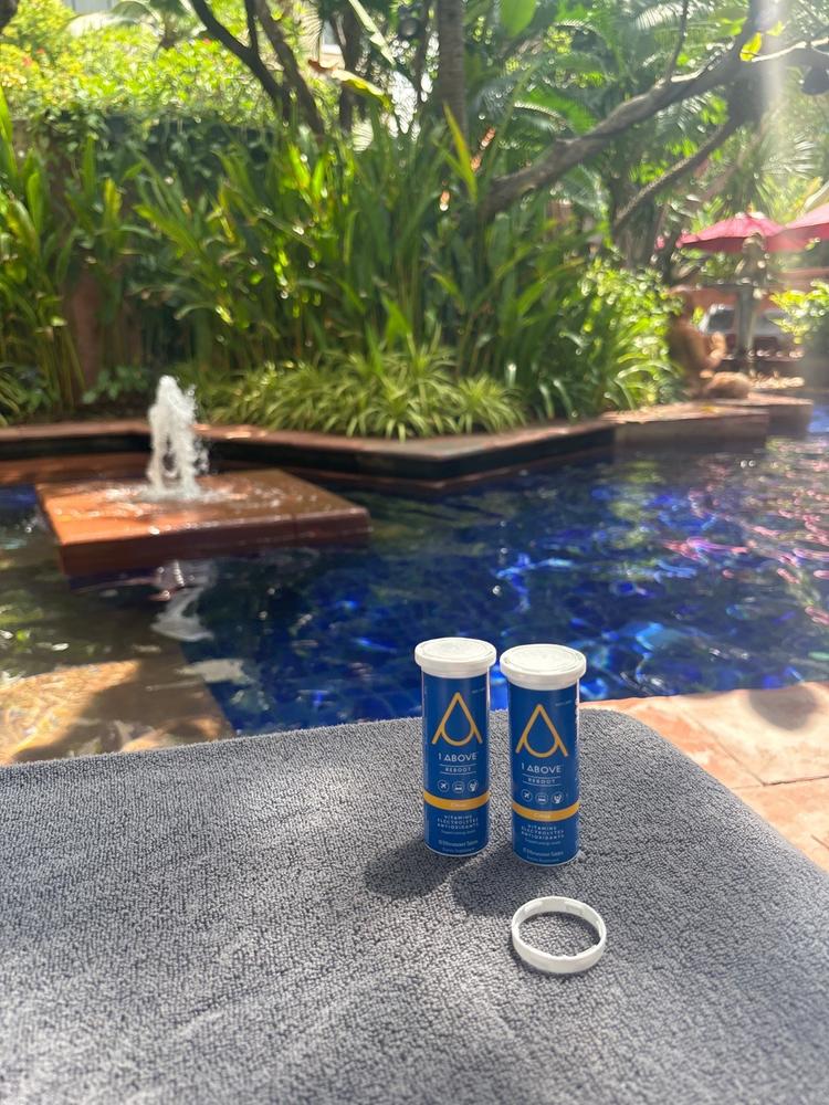 4 Pack of 10 Effervescent Tablets - Citrus Flavour (Makes 20 litres) - Customer Photo From Mary Seidler