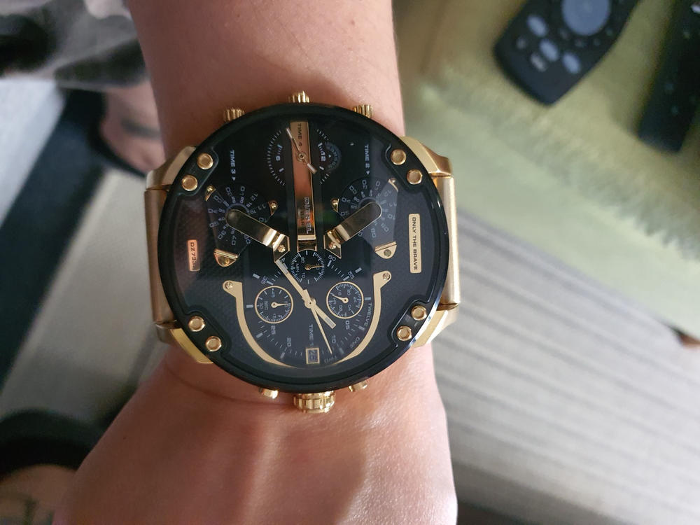Diesel Mr. Daddy 2.0 Chronograph Watch DZ7333 - Black/Gold - Customer Photo From Ian Scully