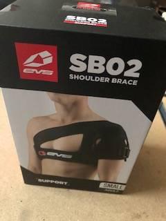 EVS SB02 Shoulder Brace DME-Direct