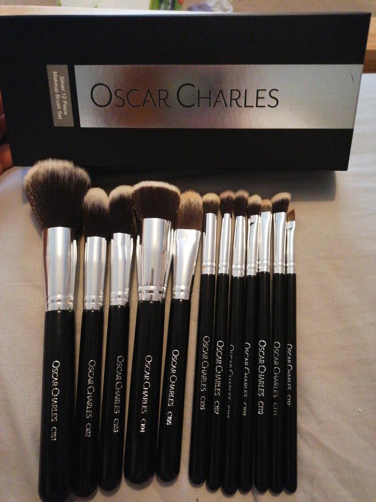 Oscar Charles Luxe Professional 12 Piece Makeup Brush Set, Silver/Black - Customer Photo From Caitlin Thompson