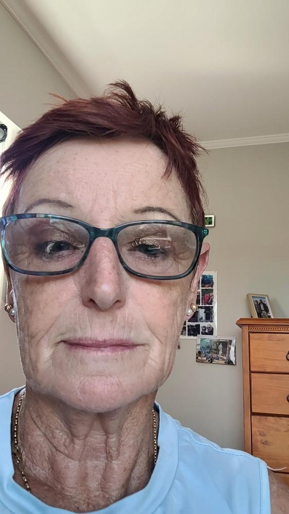 PrimeEyes Glide Eyeliner - Customer Photo From fay Hart