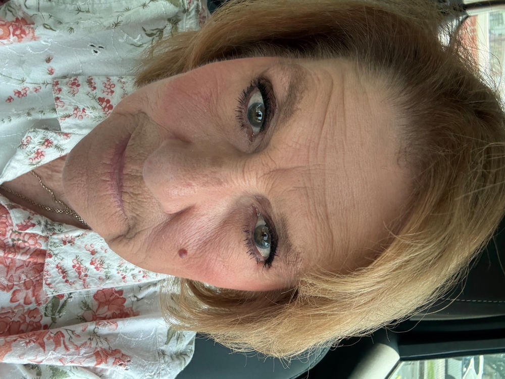PrimeEyes Glide Eyeliner - Customer Photo From Gina Corso
