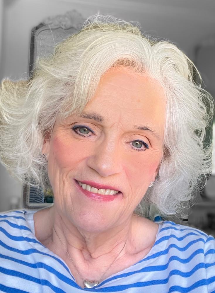 Airbrushed Skin Primer - Customer Photo From Janet Richardson