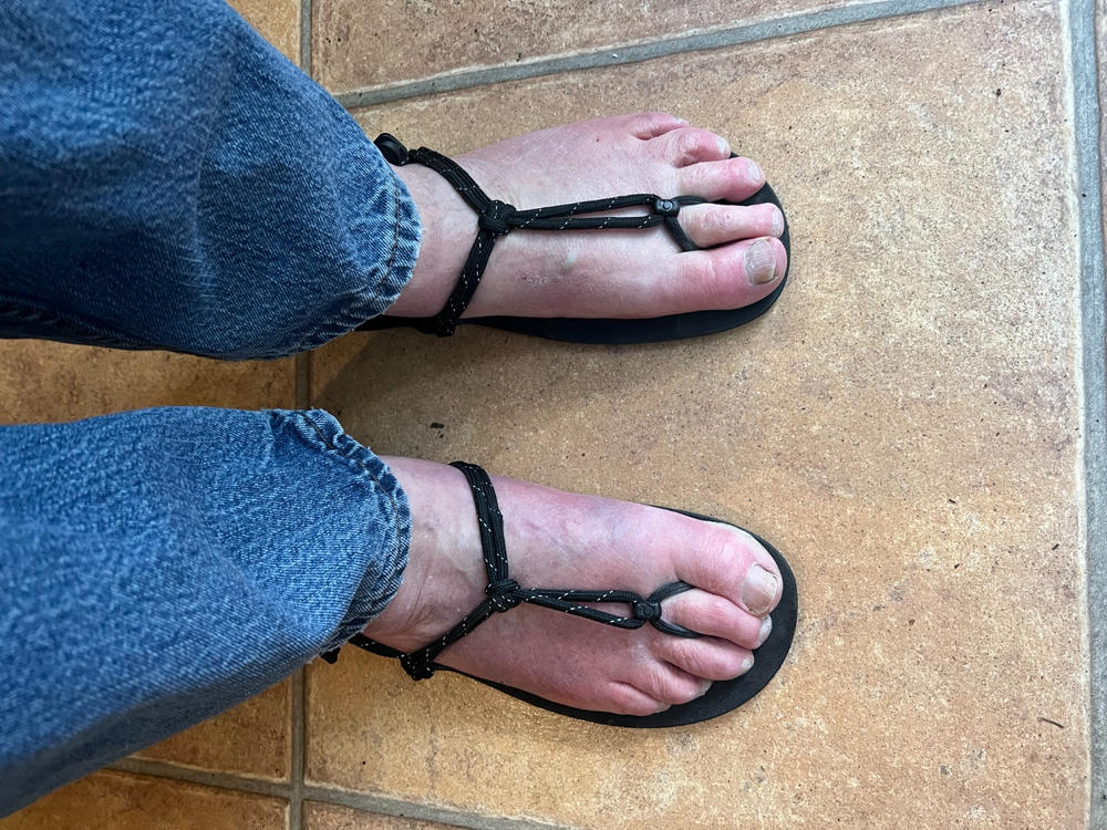 Genesis Barefoot-Inspired Sandal - Men - Customer Photo From Robert EARHART