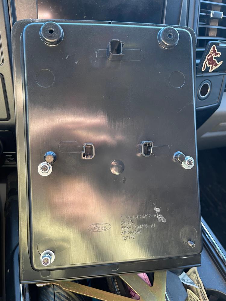Dash Mount - Support Plate | Ford F-150 & Raptor (2015-2020), Super Duty (2017-2021), (2022 w/ 8" screen) - Customer Photo From Audie 