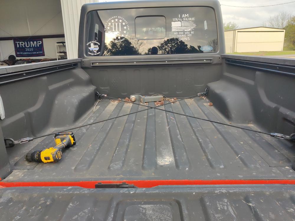 Utility Rail System |  Jeep Gladiator (2020-2024) - Customer Photo From Johnnie Painter
