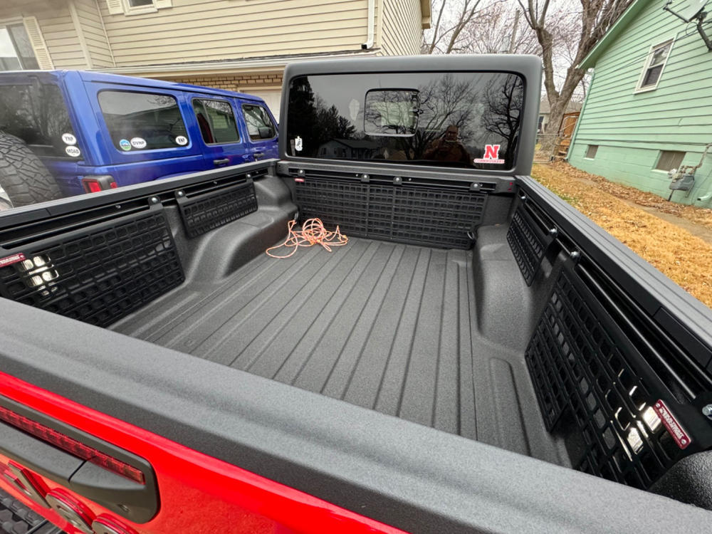 Bedside Rack System - Cab Wall Panel | Jeep Gladiator - (2020-2024) - Customer Photo From Ray Walters