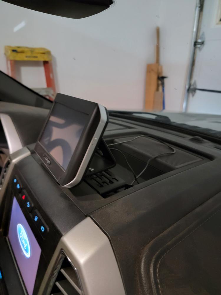 Dash Mount | Ford F-150 & Raptor (2015-2020) F-250/F-350 (2017-2021),(2022 w/ 8" screen) - Customer Photo From Mike