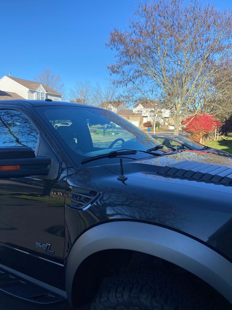 Perfect-Fit Stubby Antenna | Ford F-150 & Raptor (2009-14) - Customer Photo From Mike