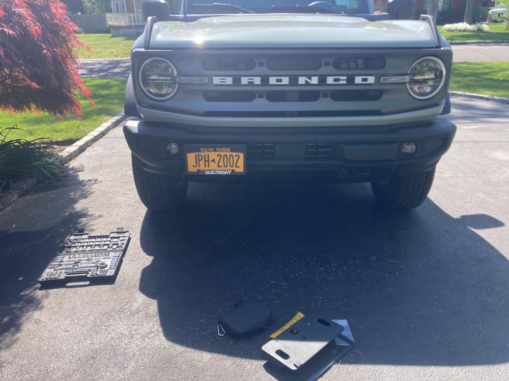 Bronco License Plate Mount | Ford Bronco (2021+) for Standard Plastic Bumper - Customer Photo From Linda Reich