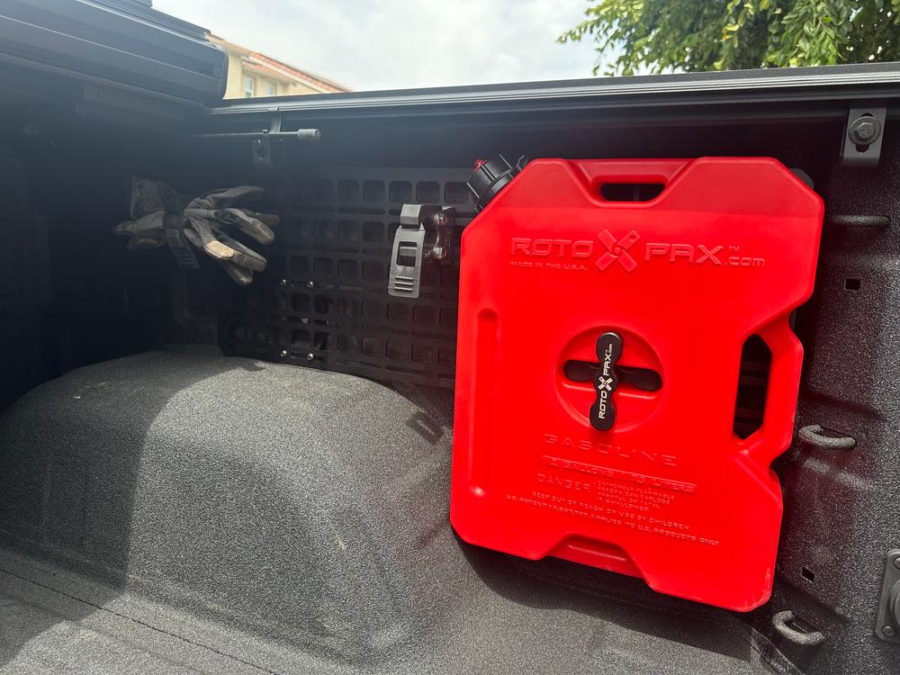 Bedside Rack System - 4pc Kit | Chevrolet Silverado & GMC Sierra (2019+) - Customer Photo From Sergio Almonte