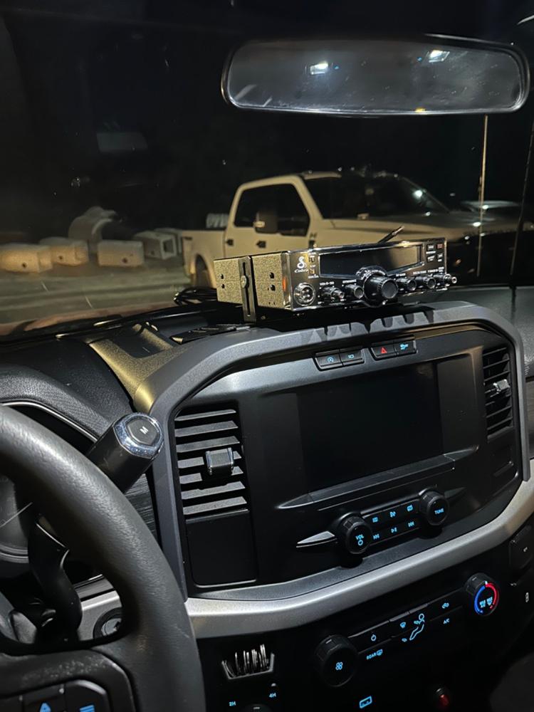 Dash Mount (Standard and PRO) | Ford F-150 & Raptor (2021-2023) - Customer Photo From Stu Graham