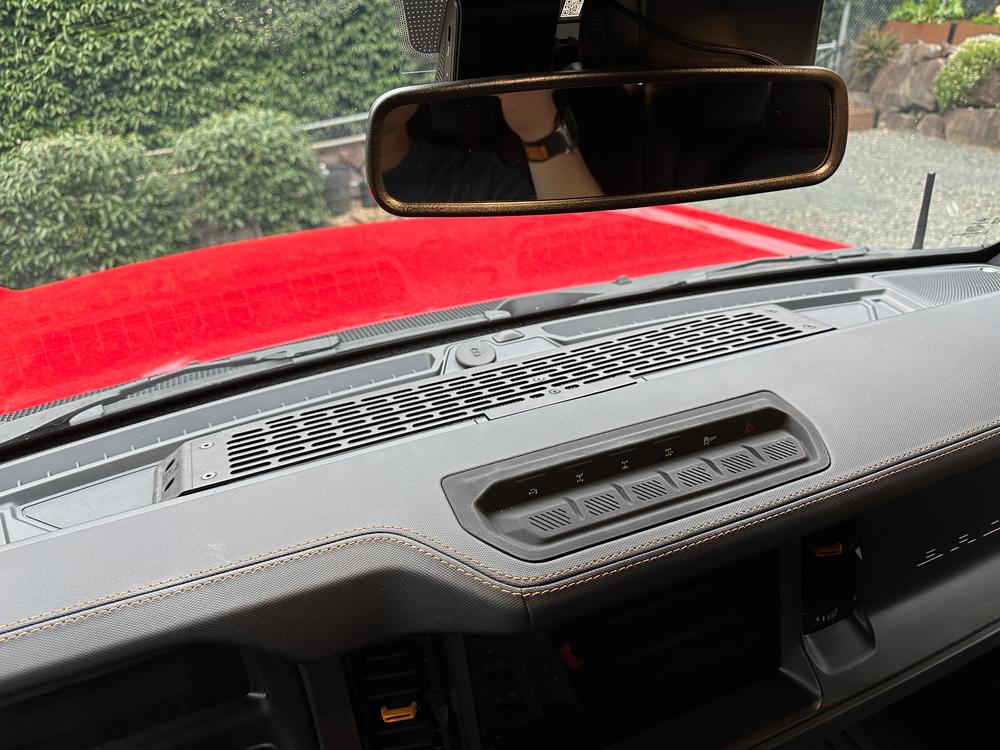 Dash Mount (Standard and PRO) | Ford Bronco (2021+) - Customer Photo From Brandon