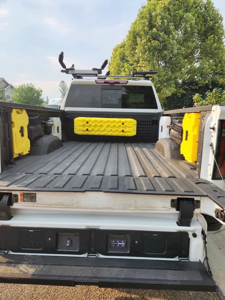 Bedside Rack System | Chevrolet Silverado HD & GMC Sierra HD (2020+) - Customer Photo From Keith