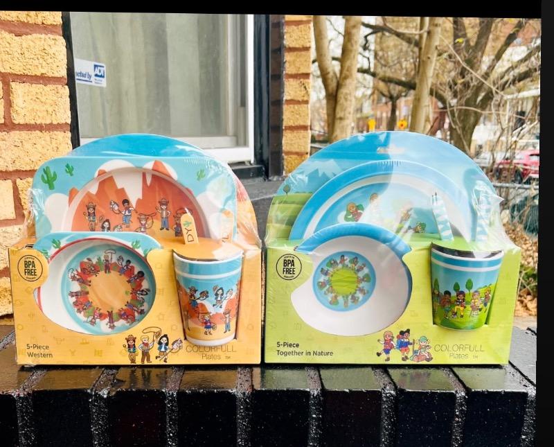 Together in Nature Hikers 5-Piece Mealtime Set – Colorfull Plates