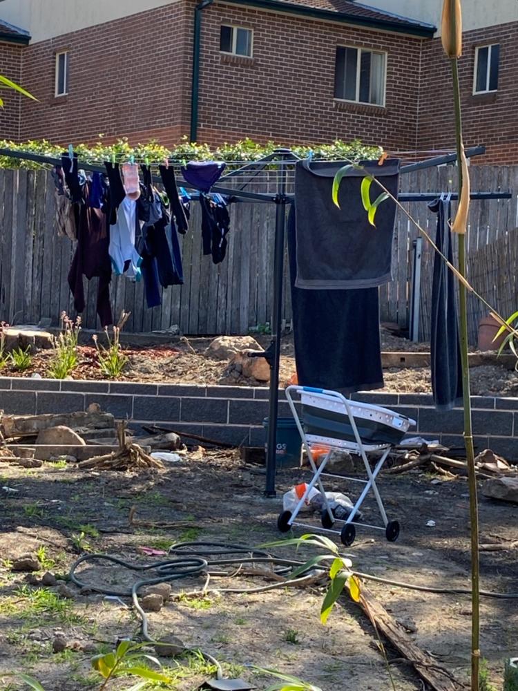 Austral Foldaway 51 Rotary Clothesline - Customer Photo From Colvin MacPherson