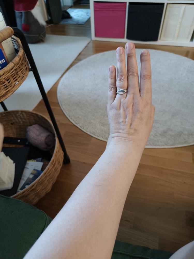 Kesän hehku vartaloöljy, jumalaisen tuoksuinen, nopeasti imeytyvä kuivaöljy vartalolle, 100% luonnollinen,vegaaninen, 50ml - Customer Photo From Iina L.