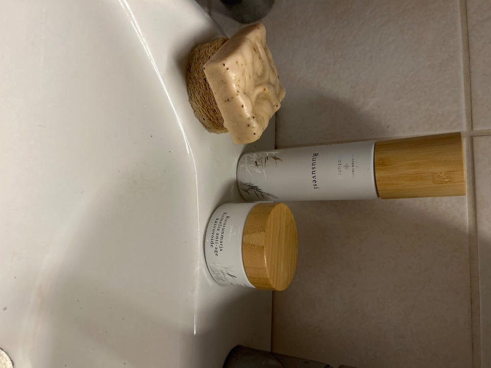 Tyrni Luksus Spa saippua, rauhoittava, sopii ruusufinni-, rosacea- ja couperosa iholle, 100% luonnollinen, vegaaninen - Customer Photo From Pirkko M.