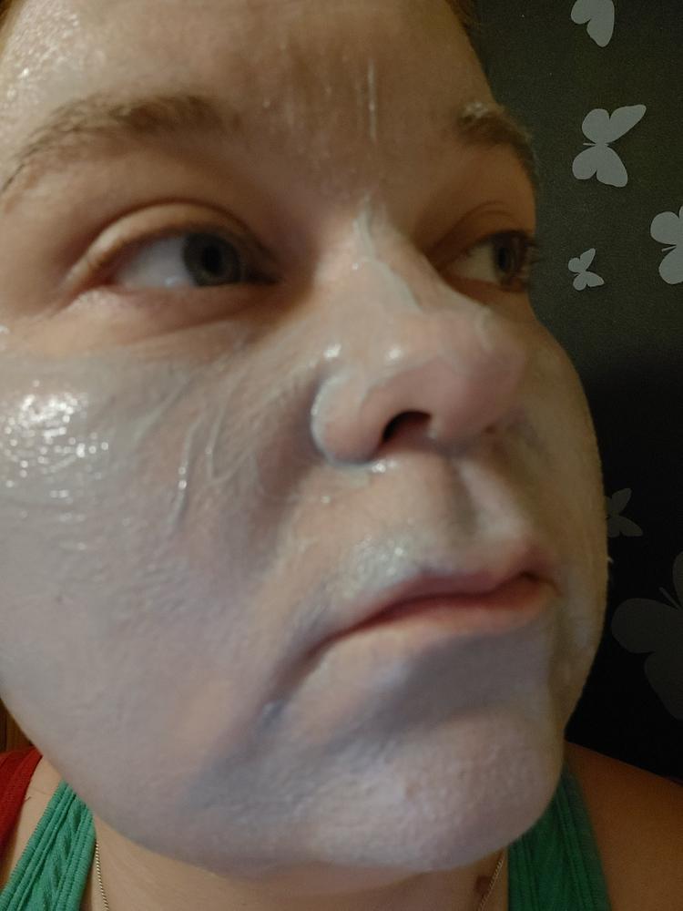 Kasvonaamio Aktiivihiili & Savi, mm. rasvaiselle- ja akneiholle, kosteuttava, 96.9% luonnollinen, vegaaninen, 100ml - Customer Photo From Suvi T.