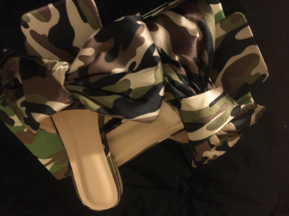 QUILTED SLIDES CAMO – peblair