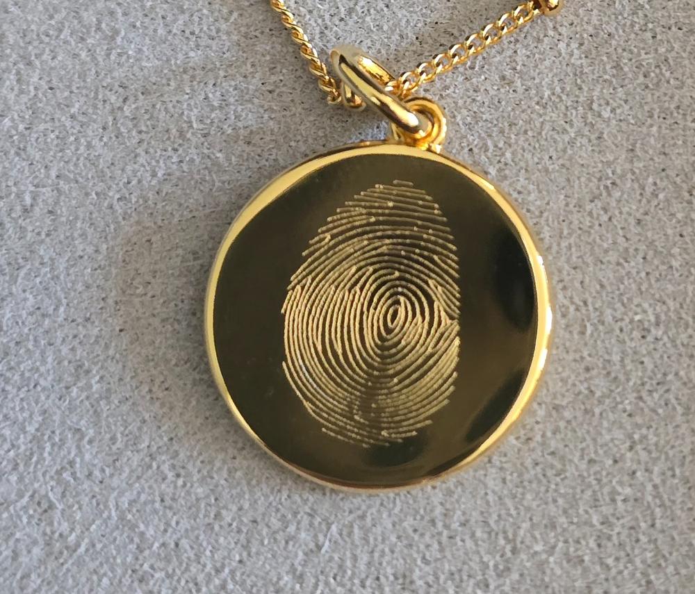 The Classic Fingerprint Necklace | Bobble Chain - Customer Photo From Kelly Hoar-Guthrie