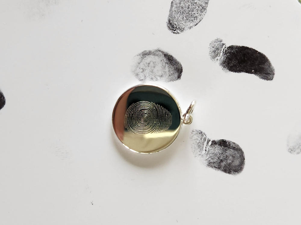 The Classic Fingerprint Pendant - Customer Photo From Nicole Wynn