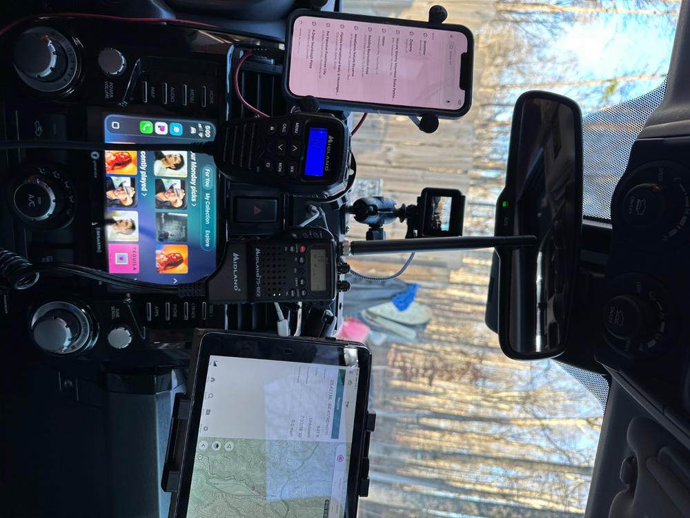 Expedition Essentials Powered Accessory Dash Mount For 4Runner (2010-2024) - Customer Photo From Stephen Feilke