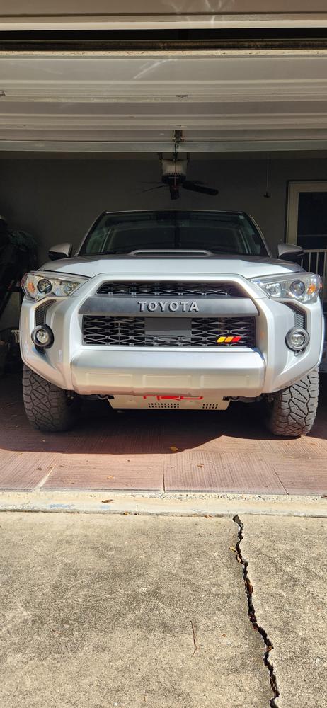 Taco Vinyl 4Runner Grille Badge - Customer Photo From Steven 