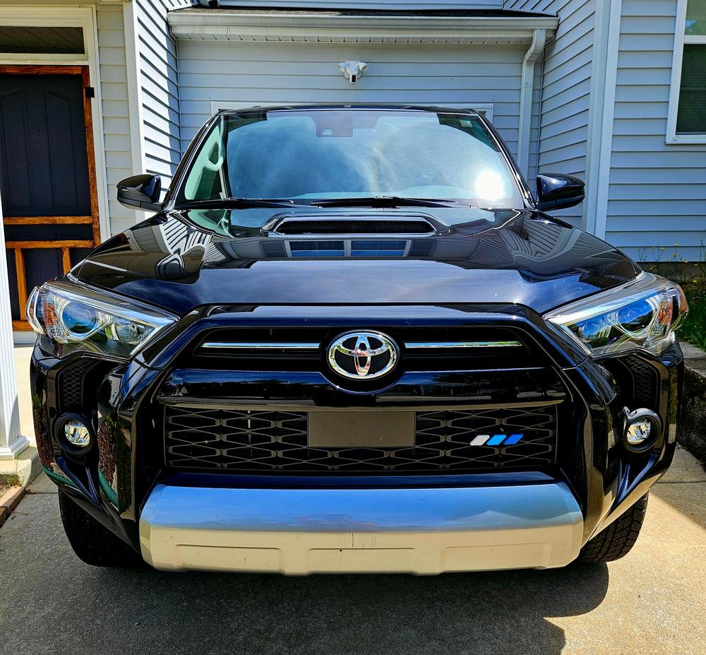 Taco Vinyl 4Runner Grille Badge - Customer Photo From Kelly W.