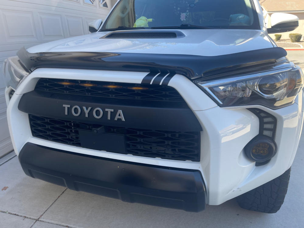 AVS Bugflector II Hood Shield For 4Runner (2010-2024) - Customer Photo From Luong V.