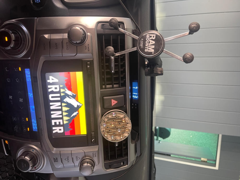 Cali Raised 4Runner Dash Accessory Mount (2010-2024) - Customer Photo From Robyn K.