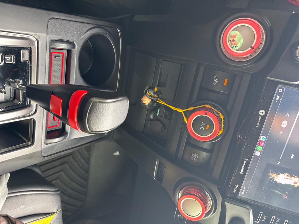 4Runner Lifestyle Rogue Shift Knob For 4Runner (2010-2024) - Customer Photo From Berenice Sepulveda