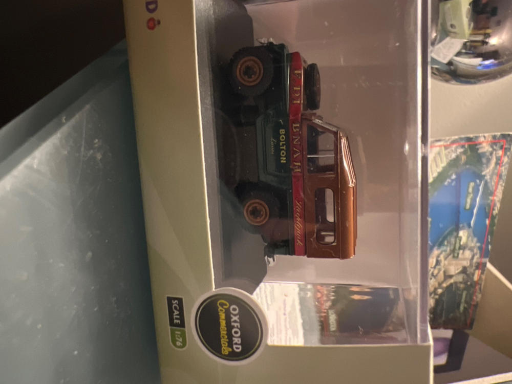 Oxford Diecast Land Rover Lightweight Hard Top Fred Dibnah 76LRL006 1:76 Scale - Customer Photo From George Wrigley