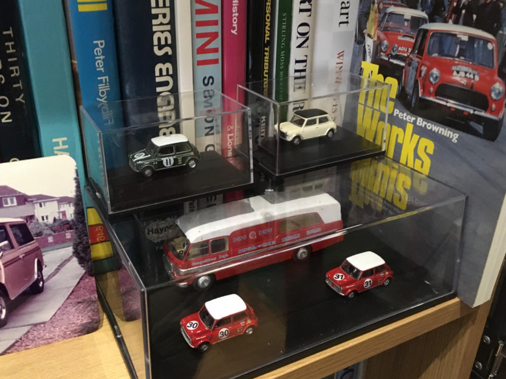 Oxford Diecast BMC Car Transporter & Two Minis BMC Competitions Dept 1:76 scale - Customer Photo From Euan Frame