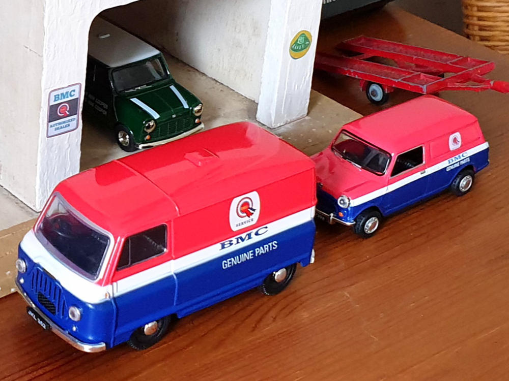Oxford Diecast BMC Mini - 1:43 Scale - Customer Photo From Keith Munday