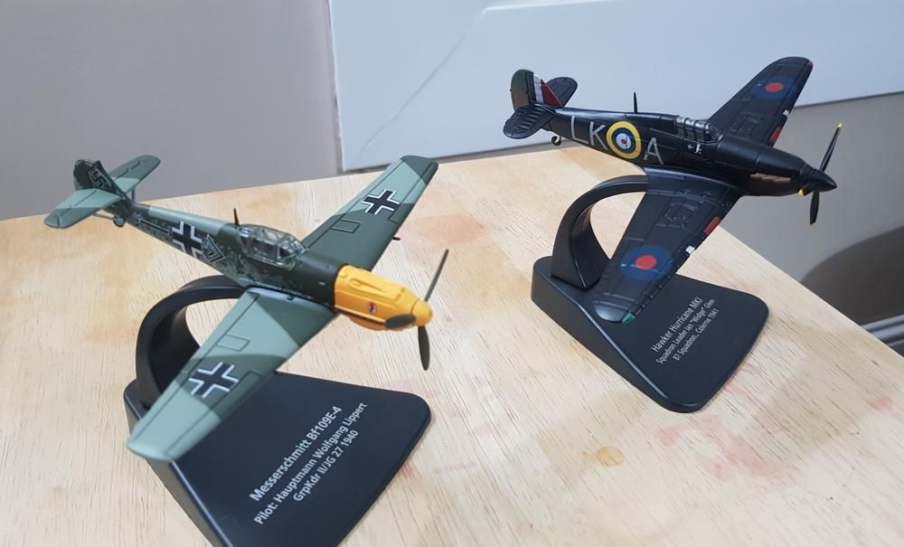 Oxford Diecast Spitfire Ixe 443 Sqn. RCAF - Customer Photo From Frank Thomson 