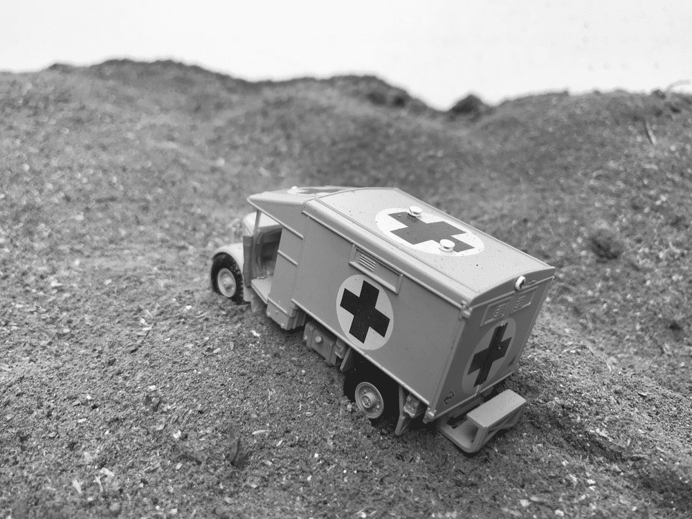 Oxford Diecast RASC-Katy Western Desert Austin K2 Ambulance - Customer Photo From Simon Westrip